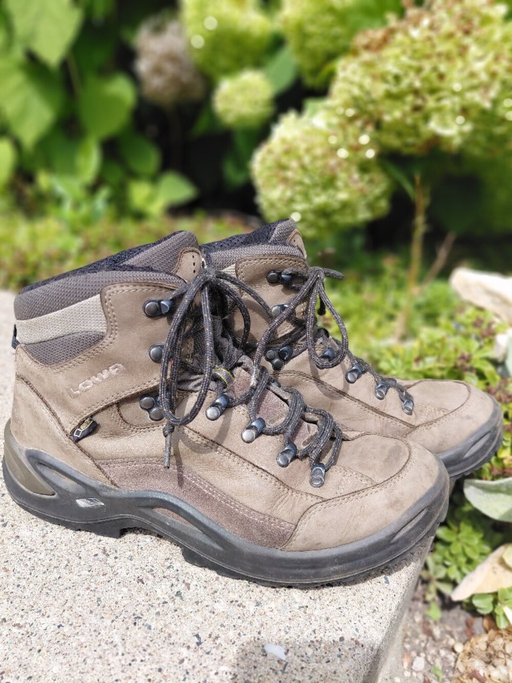 Lowa Renegade GTX Mid Goretex Brown Leather Hiking Boot Womens 10.5 S